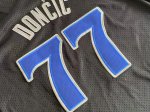 NBA 77 Doncic Dallas Mavericks M&N Maillot manche courte noir